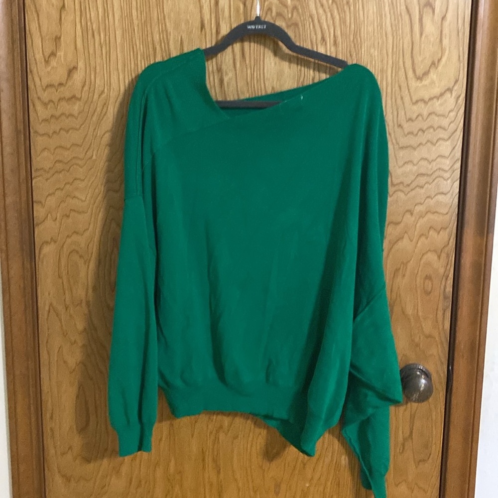 Umgee Kelly green Umgee off the shoulder sweater Rayon/Viscose Blend Soft Large - Picture 3 of 6